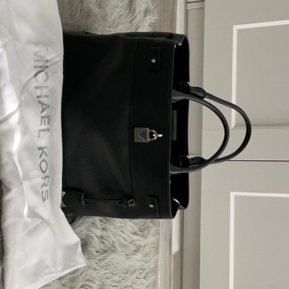Michael Kors Gramercy Large Leather Satchel